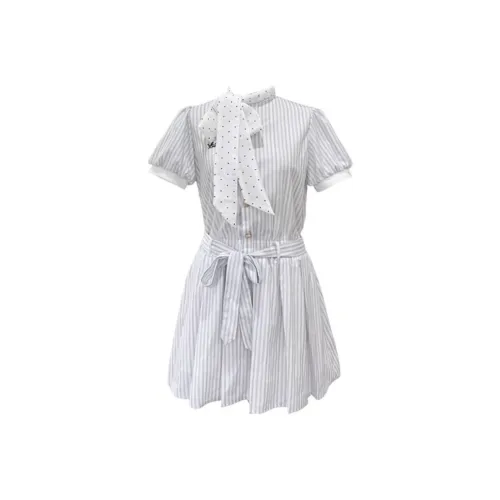 Женские короткие платья с короткими рукавами