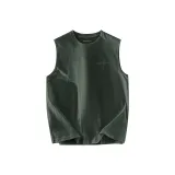 Темно-зеленый