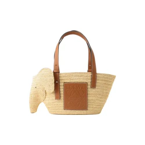 LOEWE Сумки через плечо Женские