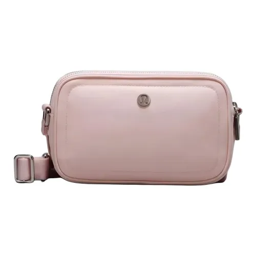 lululemon Полиэстер Сумка через плечо Женская Розовая