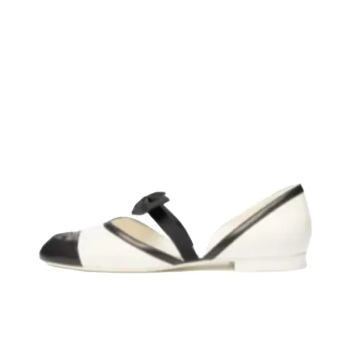 CHANEL 25B Туфли Мэри Джейн с плоской подошвой Женские Белые