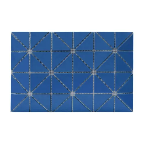 ISSEY MIYAKE Поливинилхлоридная смола Клатч Женские Синий