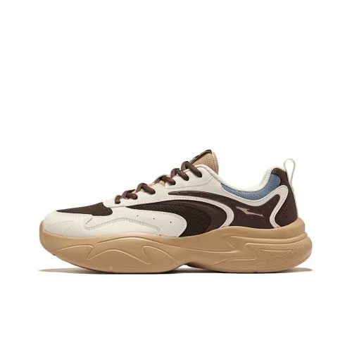 Erke Sichuan Dust 3,0 Устойчивый к истиранию Дышащий Низкий Топ Повседневная обувь Мужская Необработанный Темный цвет Сандал