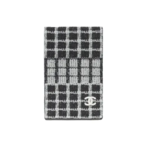 CHANEL Вязаные шарфы Унисекс
