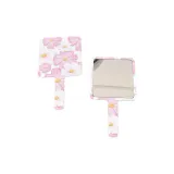 Цветущие цветы и полная луна