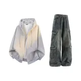 Gray Top + Vintage Blue Pants  
Серый топ + винтажные синие штаны