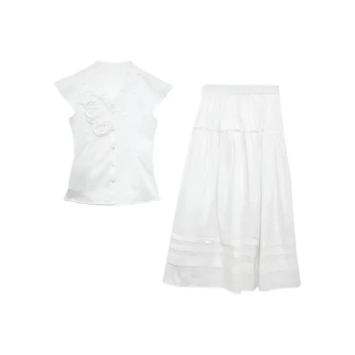SCCREBEL OFFICIAL Комплект с юбкой Женские