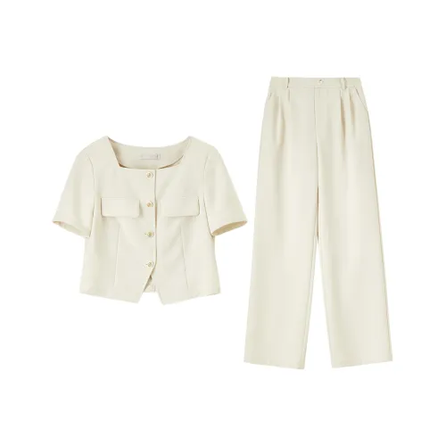 SENTUBILA Бежево-абрикосовый Женские Повседневные костюмы