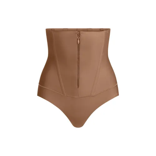 SKIMS SS25 Центральная часть Ядерный SCULPT Обхват талии CINCHER Стринг Нижнее белье Женские