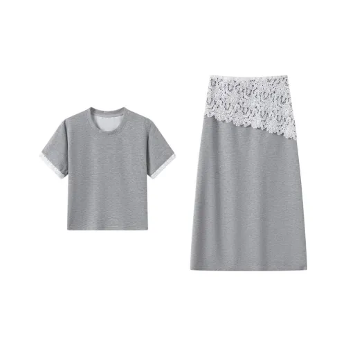 BEAUTIFUL CONFESSION Комплект с юбкой Женские