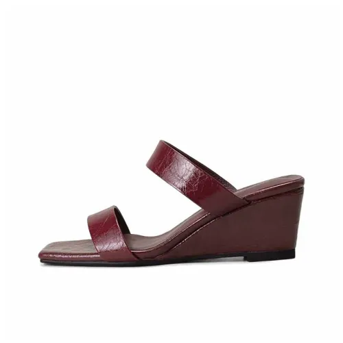 SHOEMAKER QUEEN Устойчивые к истиранию Слипоны Женские