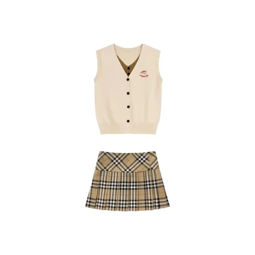 COMMA GIRL Абрикос Женские Комплекты с юбкой