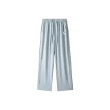 Светло-голубой