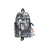 Белый с шармом