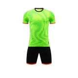 Комплект одежды (Неоновая зеленая рубашка с коротким рукавом + черные шорты)