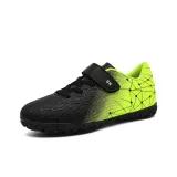 Зелёный, чёрный, шипы.