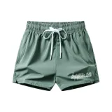 Светло-зеленый