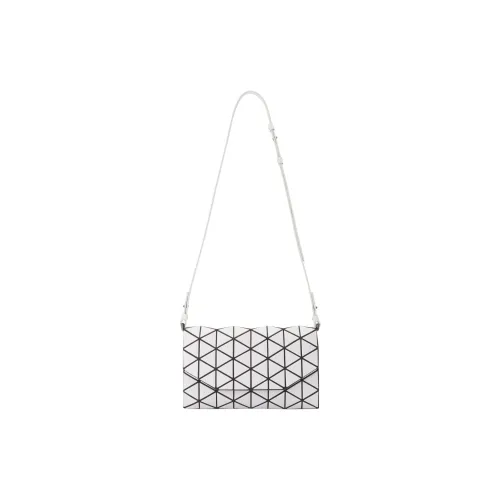 ISSEY MIYAKE Сумки через плечо Женские