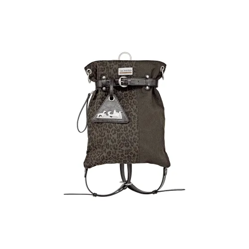 Great Dog and Black Horse Ткань Рюкзак Большой Женский Леопардовый С принтом