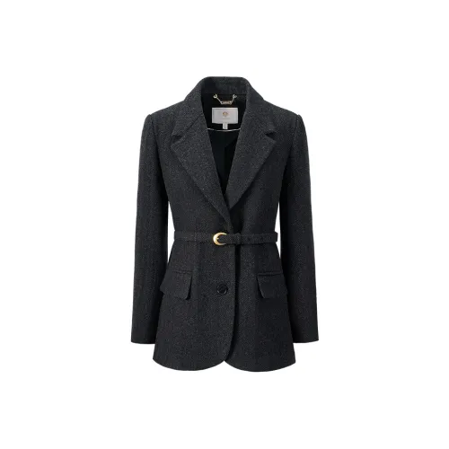 NAVIGARE Женские деловые костюмы