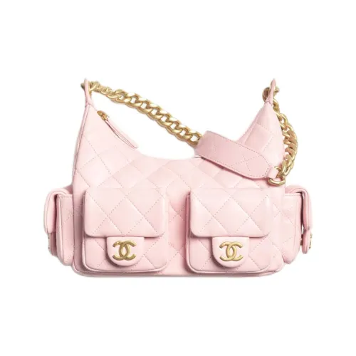 CHANEL Сумки через плечо Женские