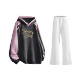 Темно-серый свитшот + белый деним