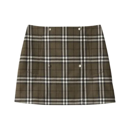 Burberry Повседневные короткие юбки Женские