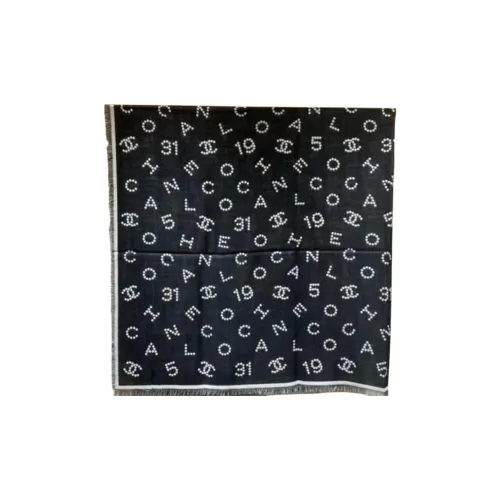 CHANEL Шелковые шарфы для женщин