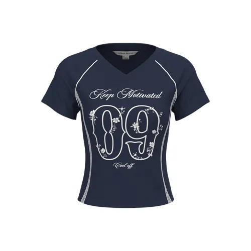 URBAN REVIVO Стандартная T-рубашка Женская одежда Женская