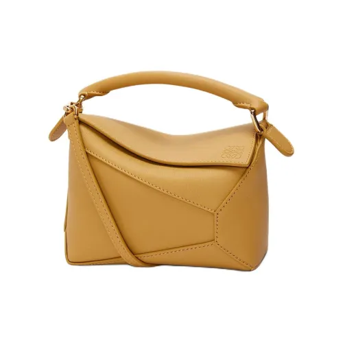 LOEWE Пазл Коровья кожа Сумка через плечо Сумка Мини Женская Пустынный желтый
