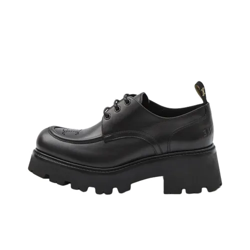 CELINE Triomphe Повседневная обувь 4,5 см Женская Черная