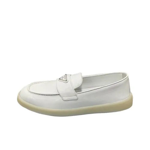 PRADA Лоферы Женские