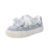 Синяя коробка для обуви с бантом - включает носки