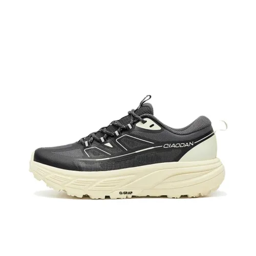 QIAODAN Противоскользящий Износостойкий Легкий Низкий Топ Альпинистская Обувь Мужская Black Ice Грушево-желтый