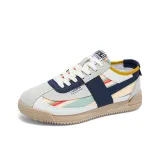 Белый и синий цвет