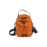 Оранжево-красный