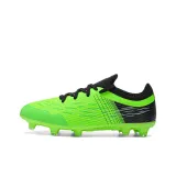 Зеленый - длинный гвоздик