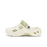 Светло-зеленый