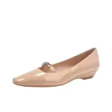 Нежно-розовый