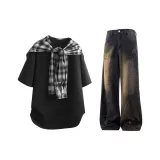 Чёрный топ + угольно-чёрные джинсы