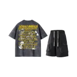 Серый футболка + черные шорты