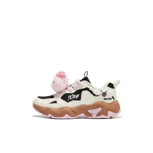 XTEP Устойчивый к истиранию Низкий Топ Повседневная обувь Ванильный Желтый Черный Детский