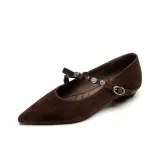 Коричневый