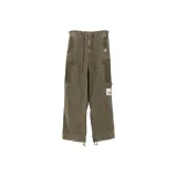 Тёмно-зелёный