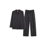 Дымчато-серый