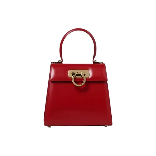 FERRAGAMO Телячья кожа Сумка Маленькая Женская Красная