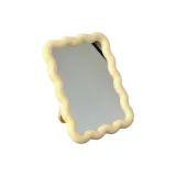 Желто-кремовый