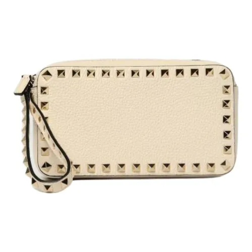 Valentino Garavani Телячья кожа Клатч Женские Бежевый