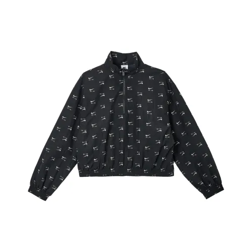 NIKE Черные Женские Куртки