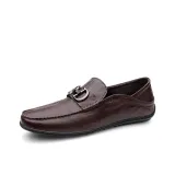 Коричневый